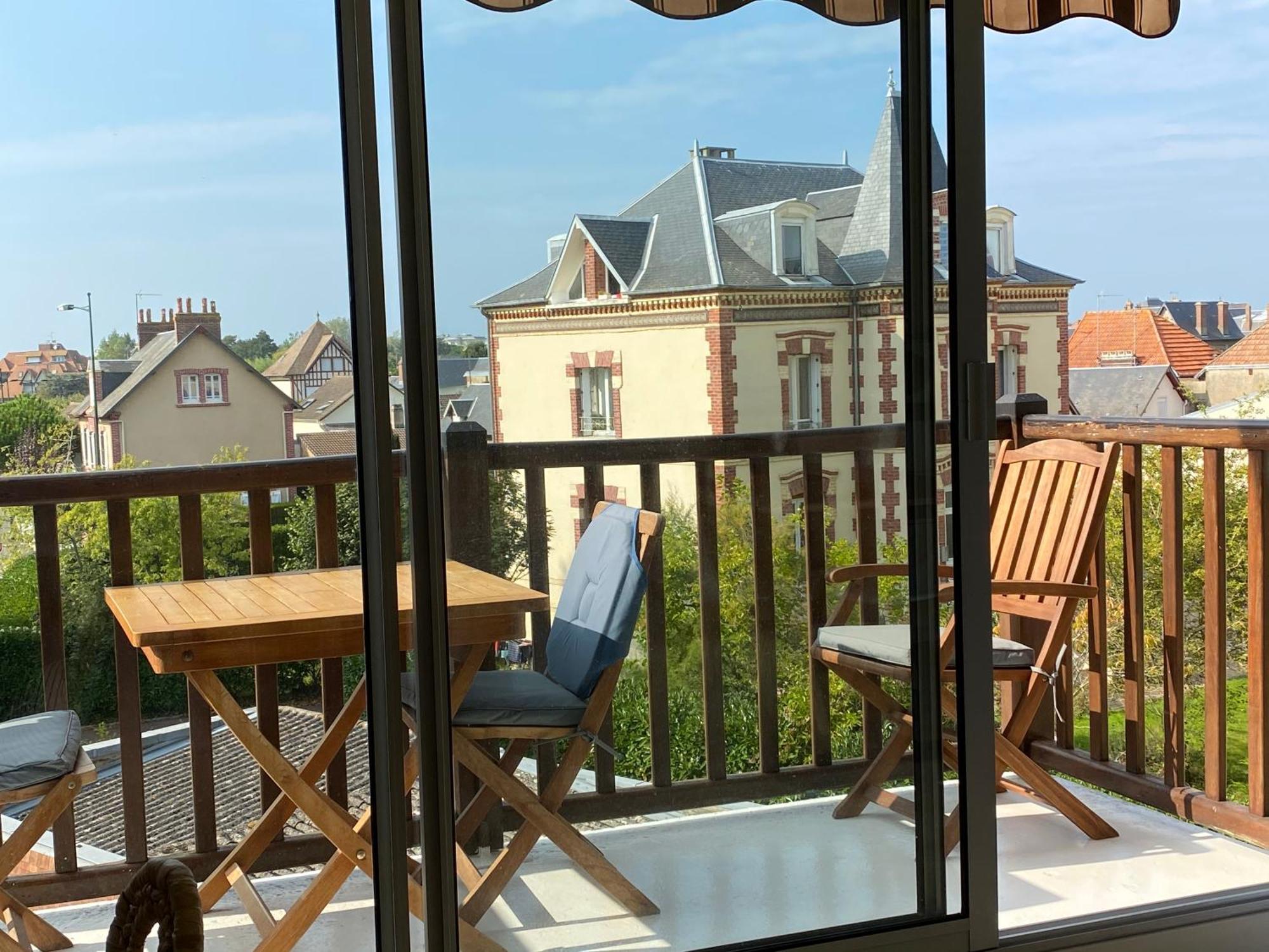 Hyper Centre - 2 Pieces Tout Confort - Terrasse - Ascenseur - Cabourg Εξωτερικό φωτογραφία